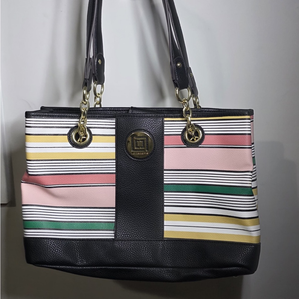 Liz Claiborne Black and Pink Shoulder Bag with Structured Design